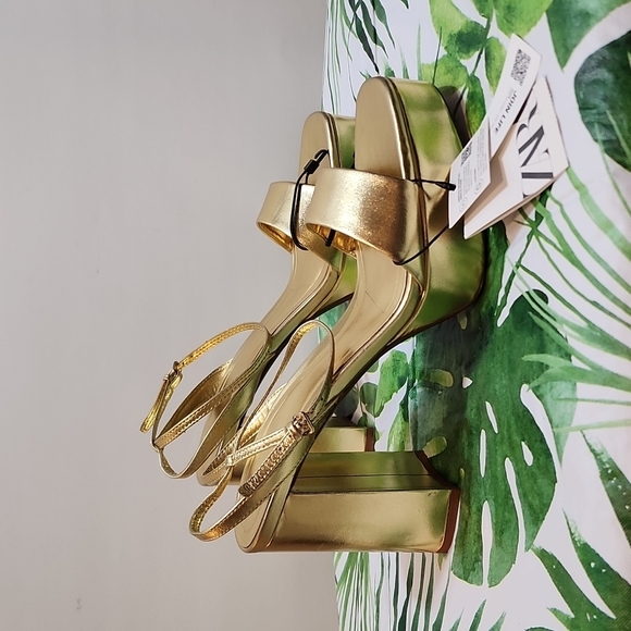 NWT ZARA GOLD LEATHER PLATFORM HIGH HEELED SANDAL, SIZE 10 - Picture 7 of 16